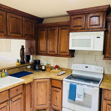 Brownsville Comfort 2 Bedroom 1 Bath , Spacious Kitchen And Outdoor Home Extérieur photo