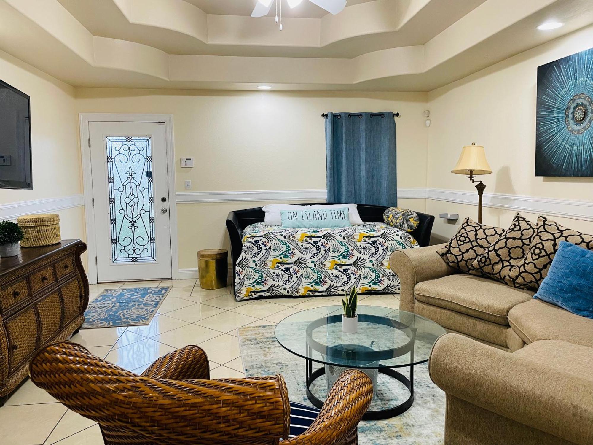 Brownsville Comfort 2 Bedroom 1 Bath , Spacious Kitchen And Outdoor Home Extérieur photo
